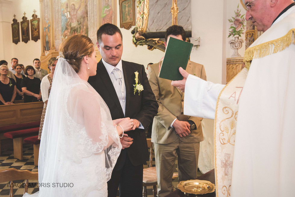 Zavjeti mladenaca u crkvi