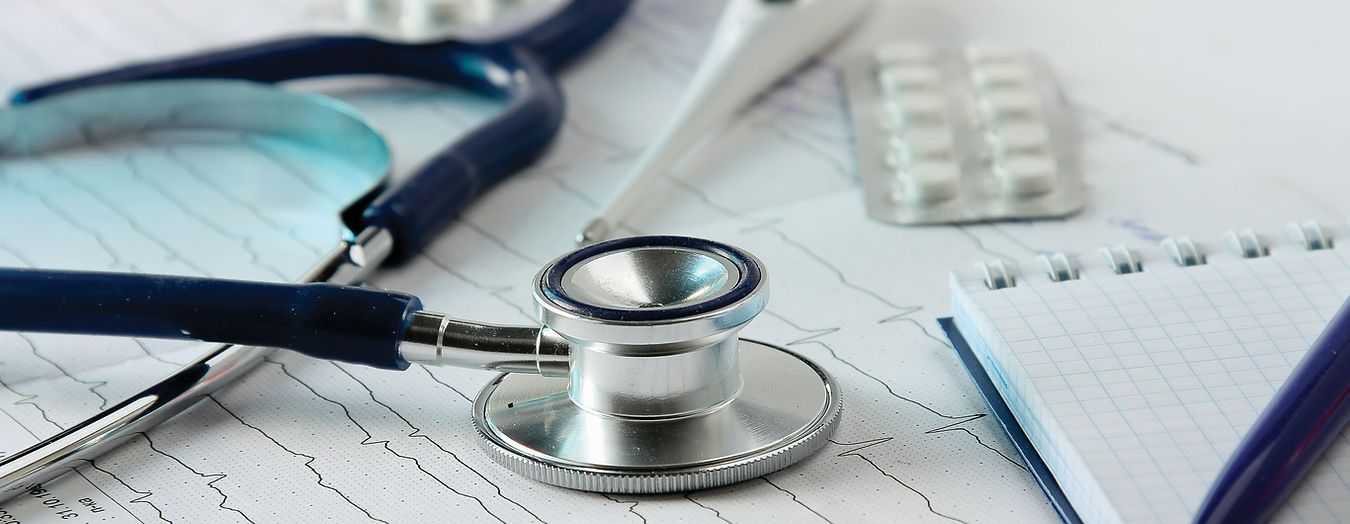 Estetoscópio no cardiogram