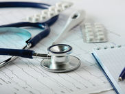 ClÃnicas Médicas: qual o melhor regime tributário?
