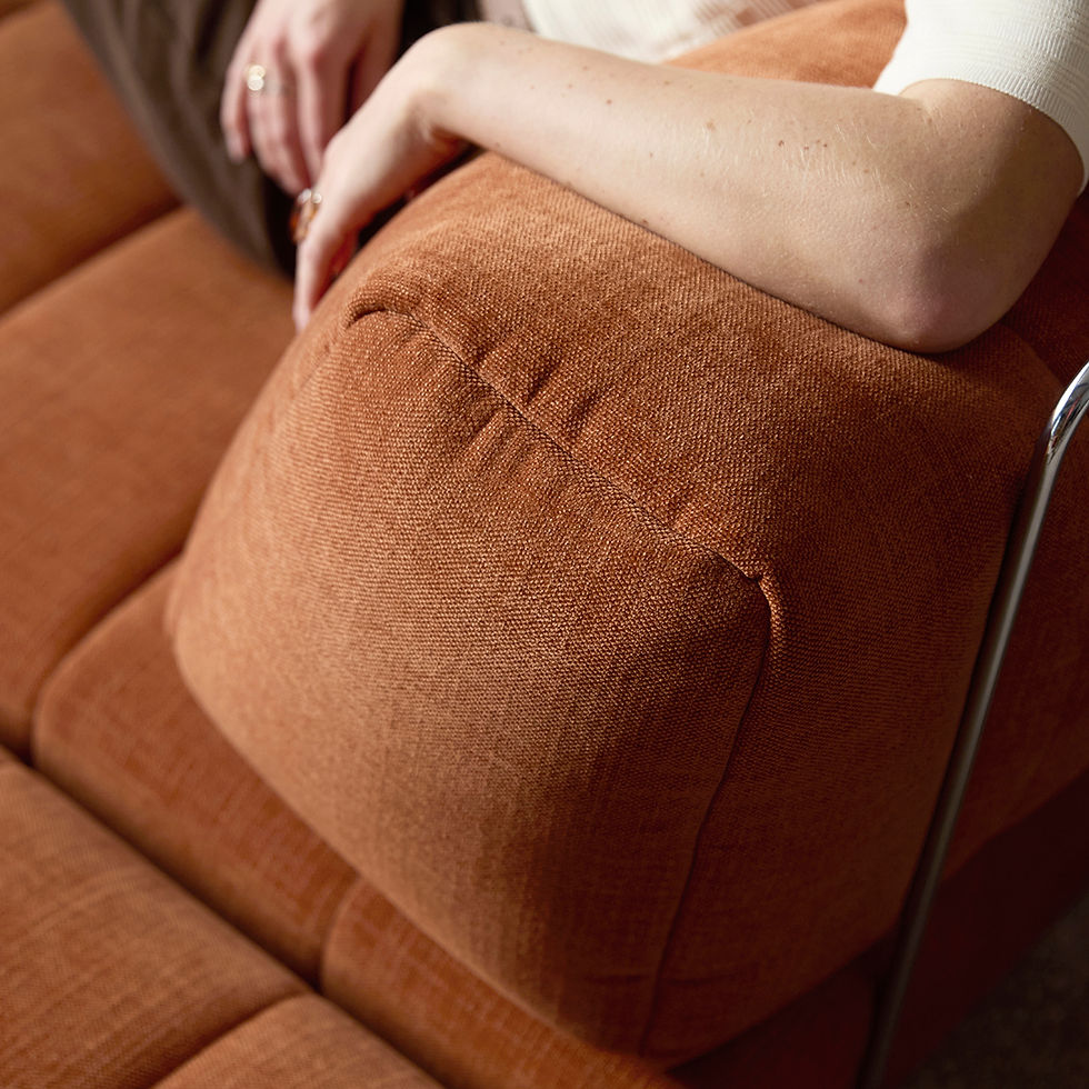 Thumbnail: CozyPad sofa ar roku balstiem