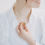 Miniaturbild: Goldene Kette mit antik wirkendem Anhänger – christliche Symbolik & Design vereint