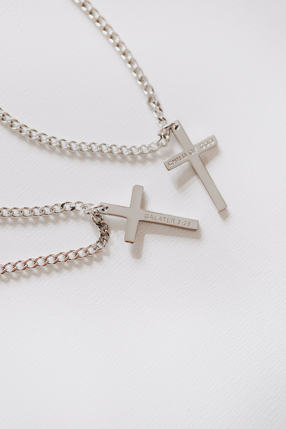 Miniaturbild: Stilvolle Kreuzkette mit christlicher Botschaft – für Männer mit Überzeugung