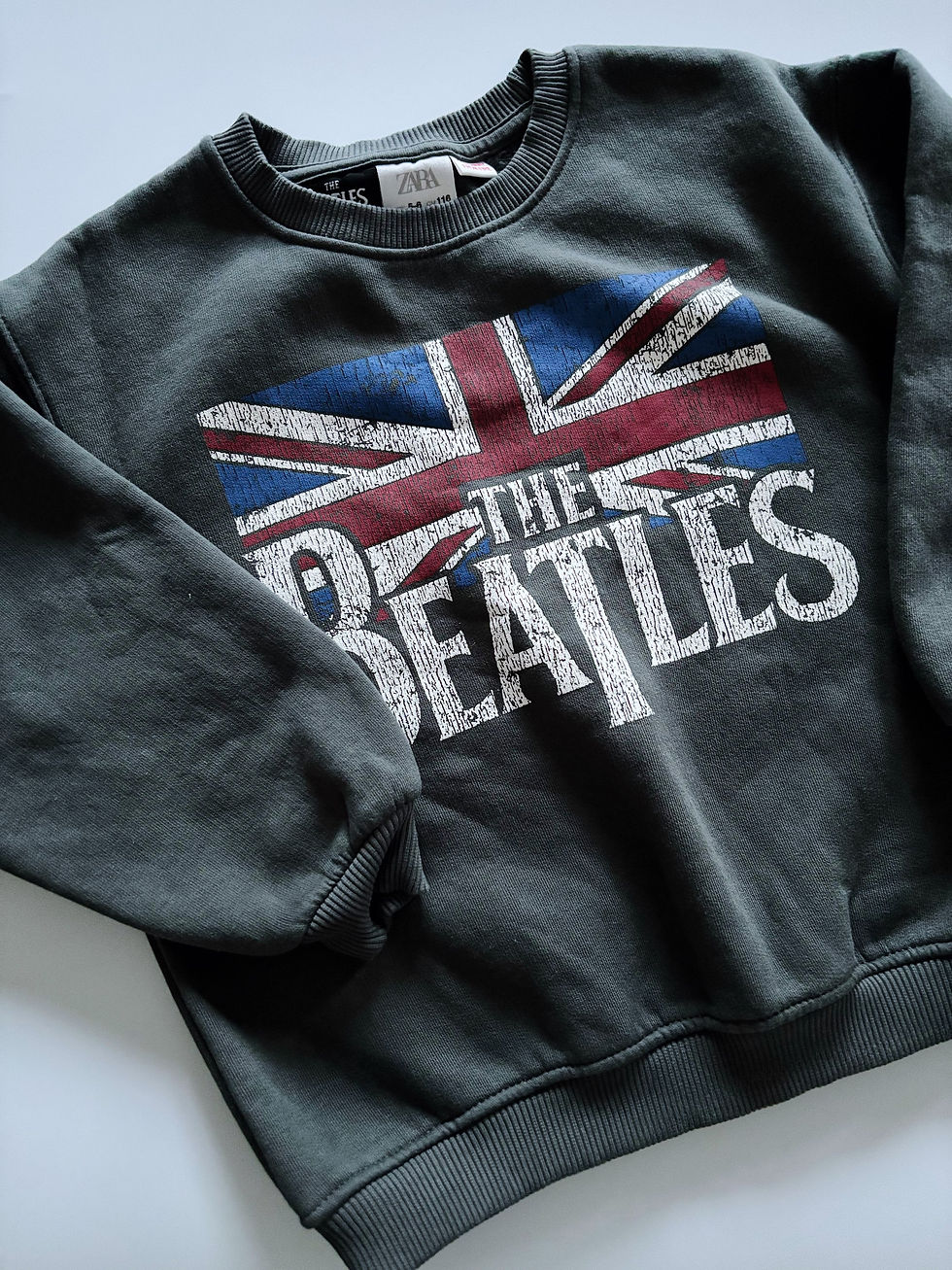 Zara ‘The Beatles’ sweatshirt (5-6Y) 