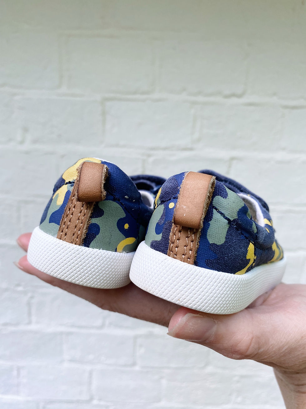 Thumbnail: Clarks camo style shoes (UK5.5)