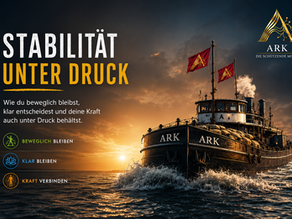 ARK-Binnenschiff auf bewegtem Wasser bei Sonnenaufgang – Symbol für Stabilität unter Druck, Beweglichkeit, Klarheit und Kraftfluss im ARK-System.