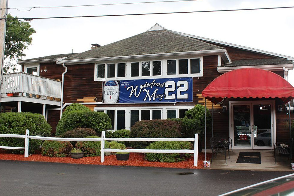 Waterfront Mary's 22 in ster, MA