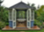 segmentboegen-pavillon-mit-blick-in-garten