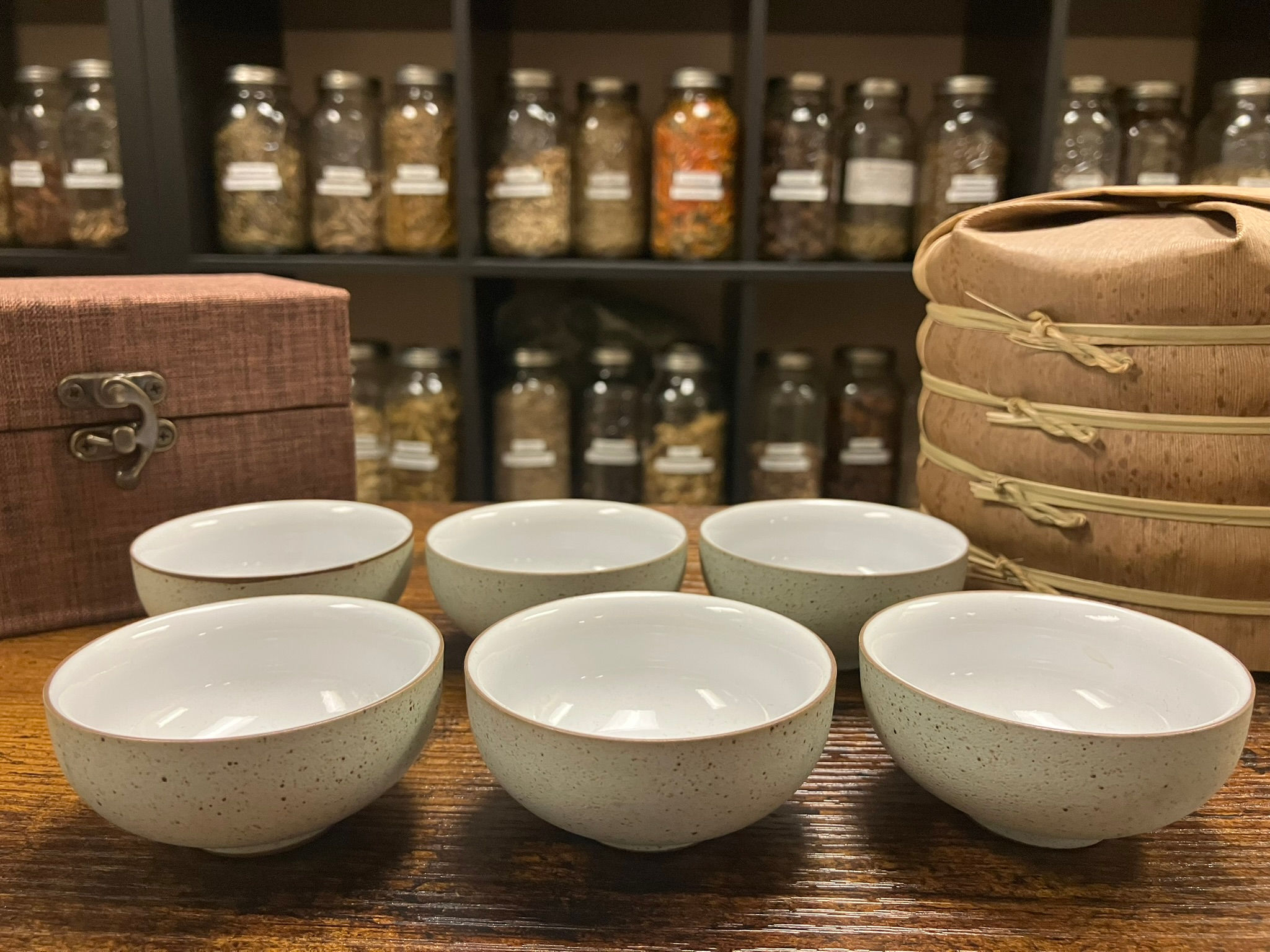 Eggshell Ceramic Teacups 蛋殼陶瓷茶杯 (2)