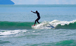 Massimo Palla istruttore surf, windsurf, sup, sci nautico, jet ski moto d'acqua, blueroom watersports tirrenia pisa
