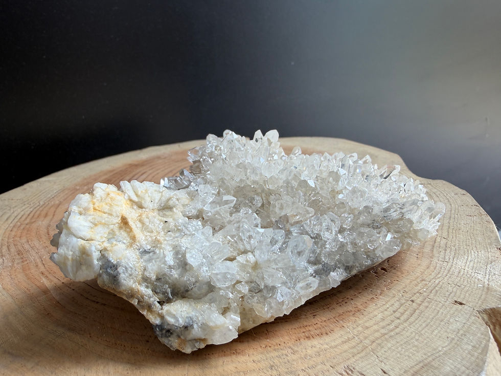 Thumbnail: Quartz Crystal