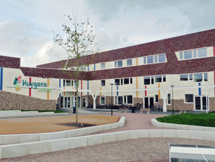 Mooie woorden sieren de opening van het Huygens College