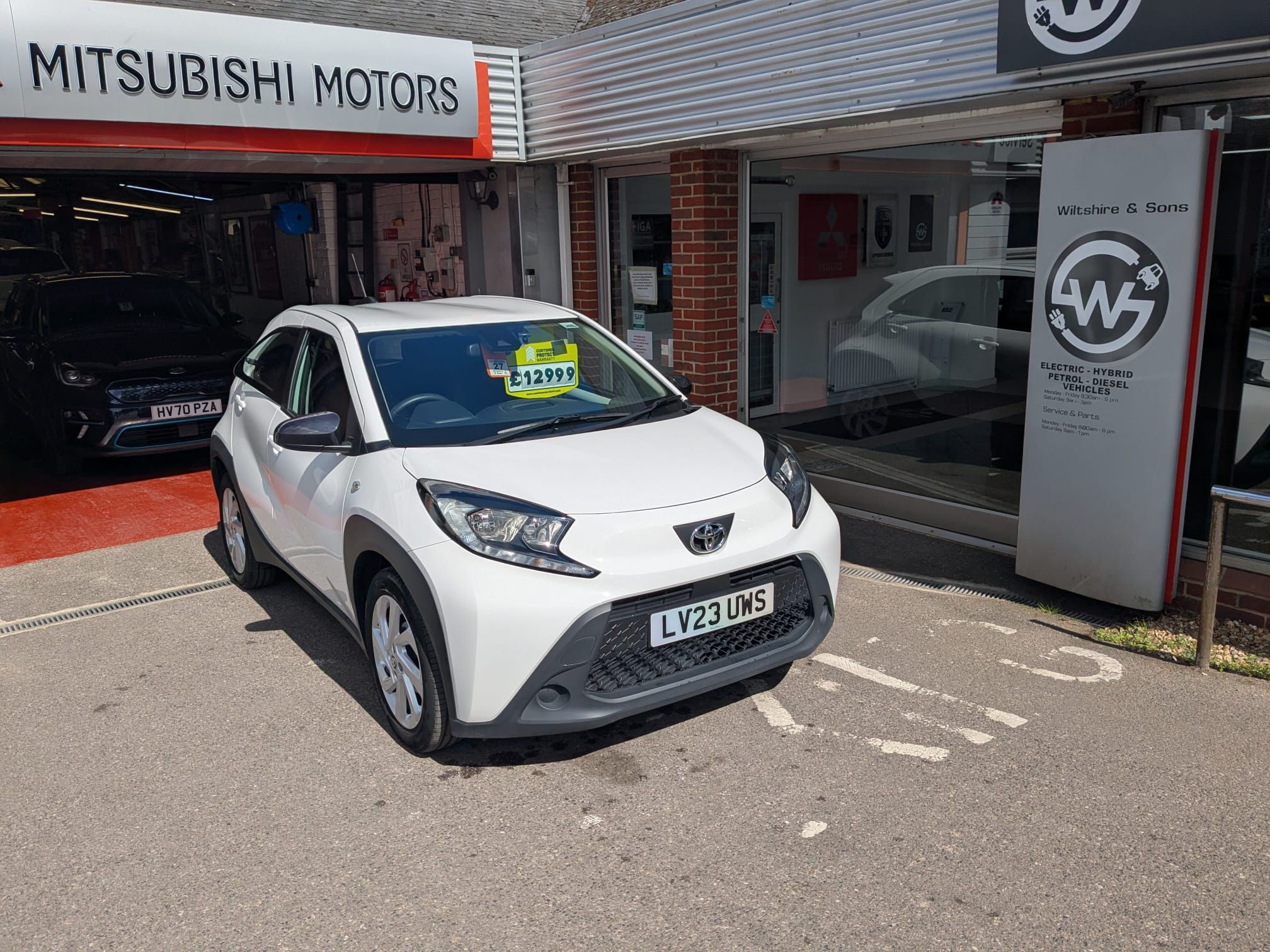 Toyota Aygo X 1.0 VVT-i Pure x-shift 14,000 miles