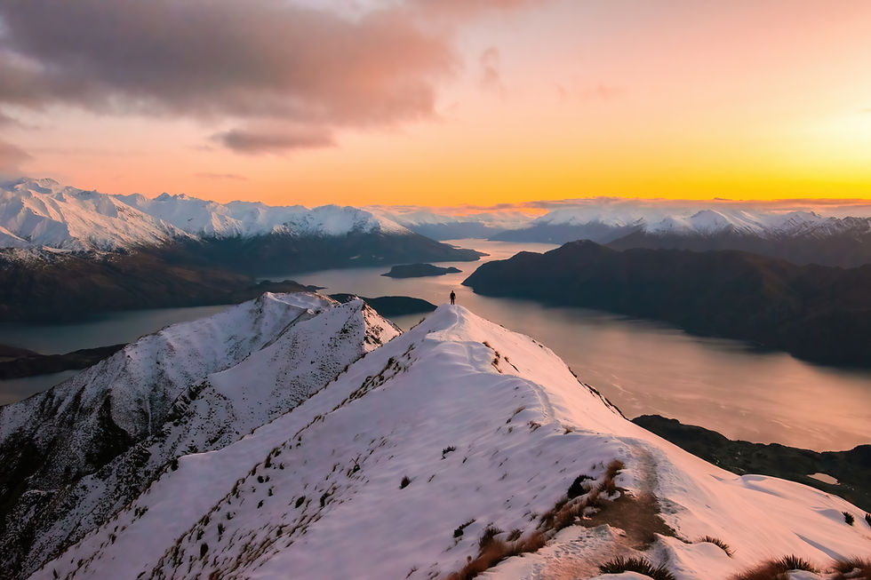 Sunrise at Roy's Peak.