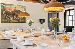 Old Angel Winster Dining Room 4