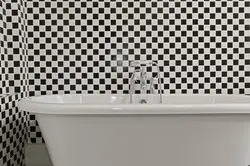 lea hall bathroom