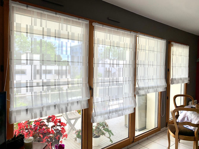 Confection sur mesure par l'atelier de stores bateaux dans un tissu de chez ADO