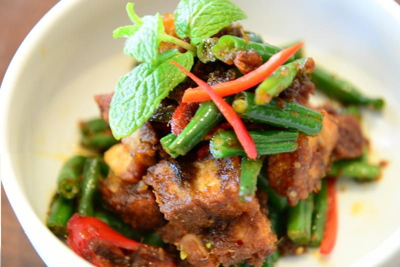 Khing Mhu Grob(Ginger Pork)
