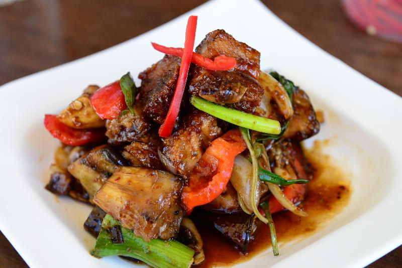 Eggplant mhu grob