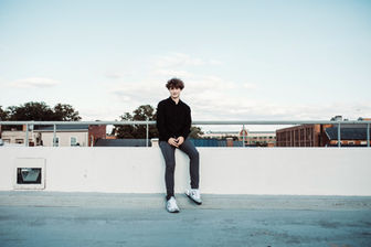 Loudoun County Senior photographer