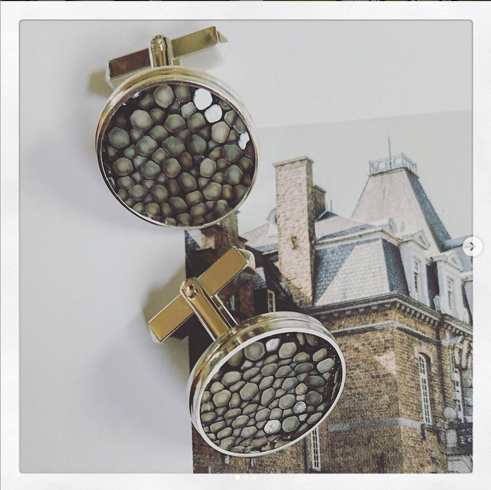 I am a Silver 925 Cuff-Link with Stingray leather ♡ Collection: Sparkle.