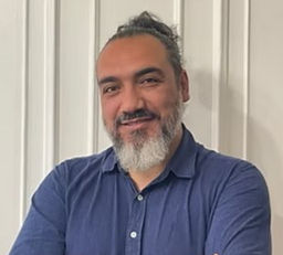 foto juan andrés_HEIC.jpg