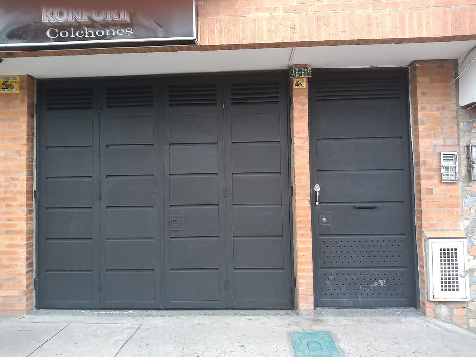 Miniatura: Puertas y portones