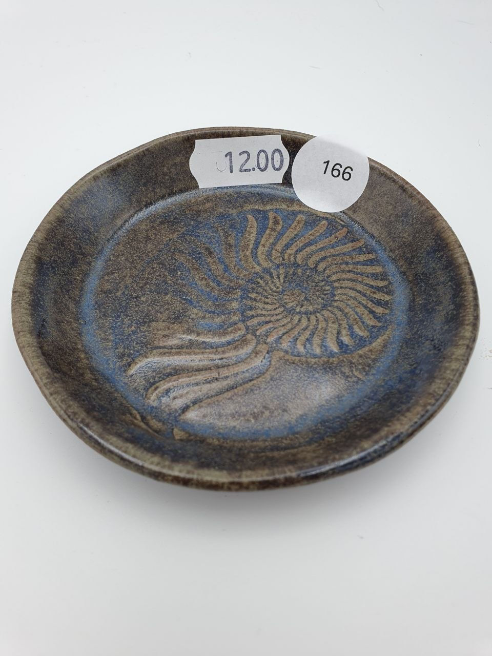 Teller mit Nautilus Motiv (166)