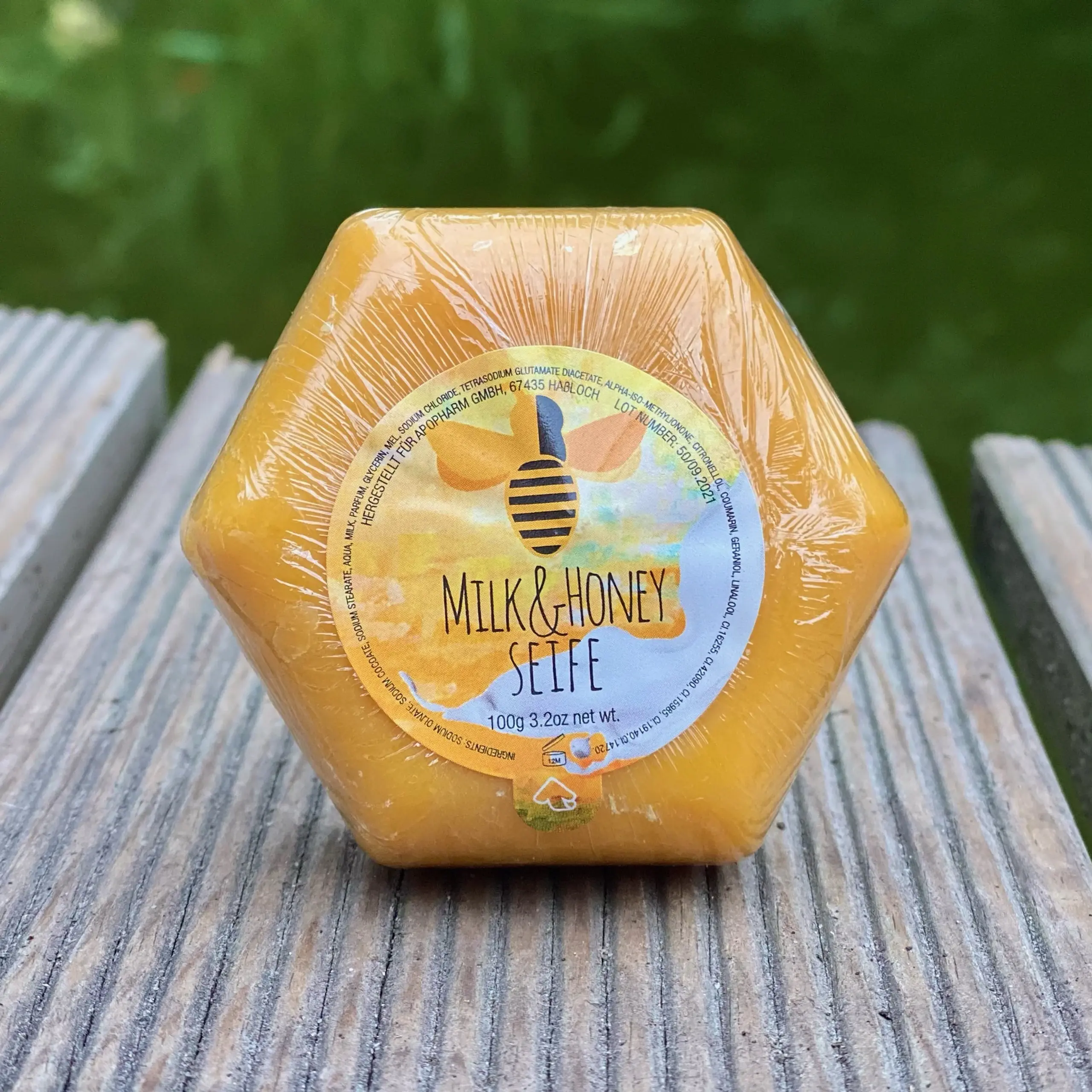 Honig-Milch-Seife, Wabenform, 100g