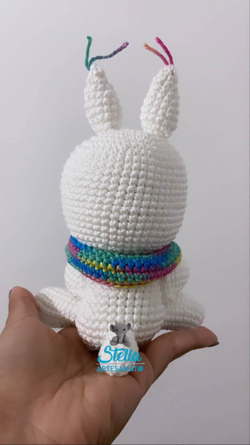 Miniatura: Lhama com cachecol