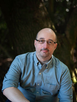Laurence Britain Headshot hypnotherapist