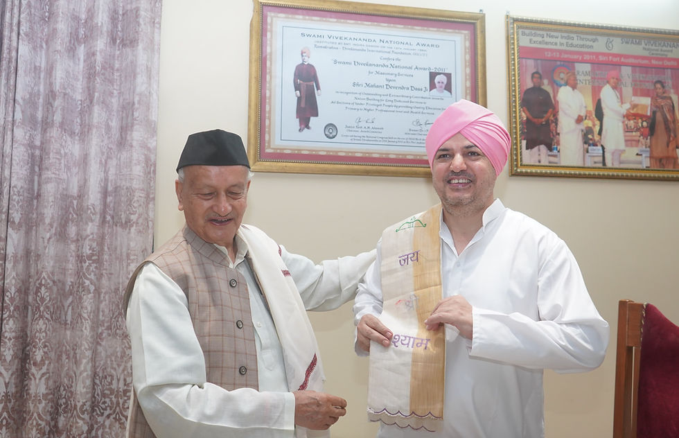 श्री दरबार साहिब से जनसेवा का संदेश, कोश्यारी ने एसएमआई अस्पताल के कार्यों को सराहा