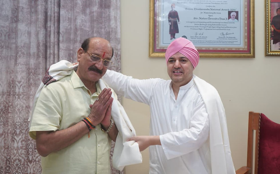 वनाग्नि नियंत्रण और पौधारोपण में मंत्री सुबोध उनियाल की पहल सराहनीय: महंत देवेन्द्र दास जी