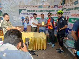 शंभू पासवान के साथ शहर के साइकिल प्रेमियों ने साझा किया संदेश – स्वच्छ पर्यावरण, स्वस्थ जीवन