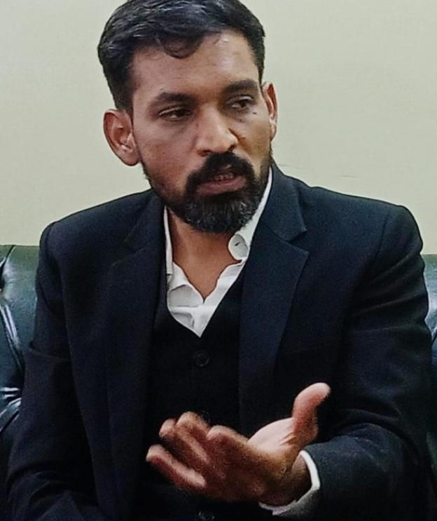 "जनहित पर डीएम का दम: शिकायतों पर खुद लेंगे फीडबैक, लापरवाही पर गिरेगी गाज"
