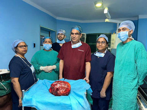 छोटी गांठ बनी 12.5 किलो का ट्यूमर, इन्दिरेश अस्पताल में मिली नई जिंदगी