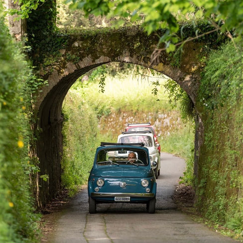 Vintage Fiat 500 in Tuscany