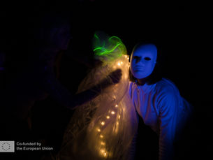 Why Commedia dell’Arte in Black Light Theatre Is More Than Performance