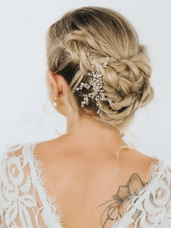 Thumbnail: "Sabrina" Small Bridal Hair Comb