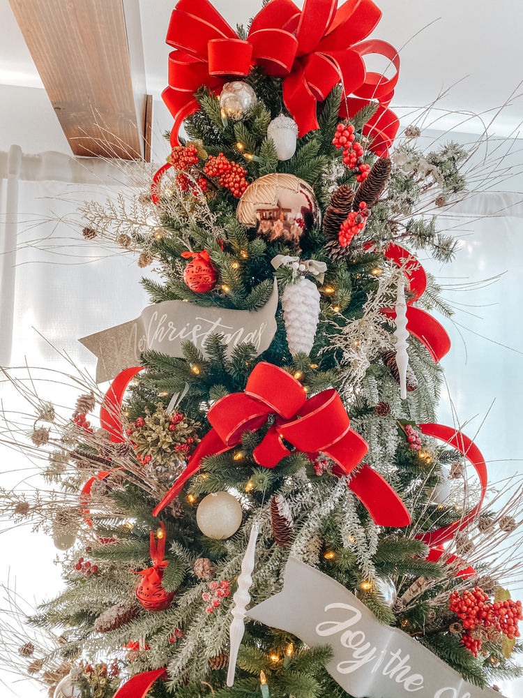 How To Decorate A Christmas Tree 2020 4 Tree Ideas