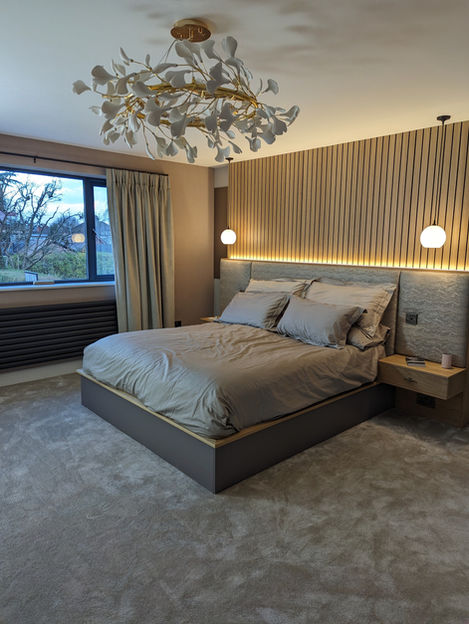 luxury bedroom, feature lights