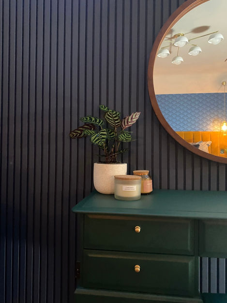 modern dressing table and mirror