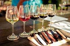 Atelier dégustation vins et chocolats à Montpellier pour entreprise