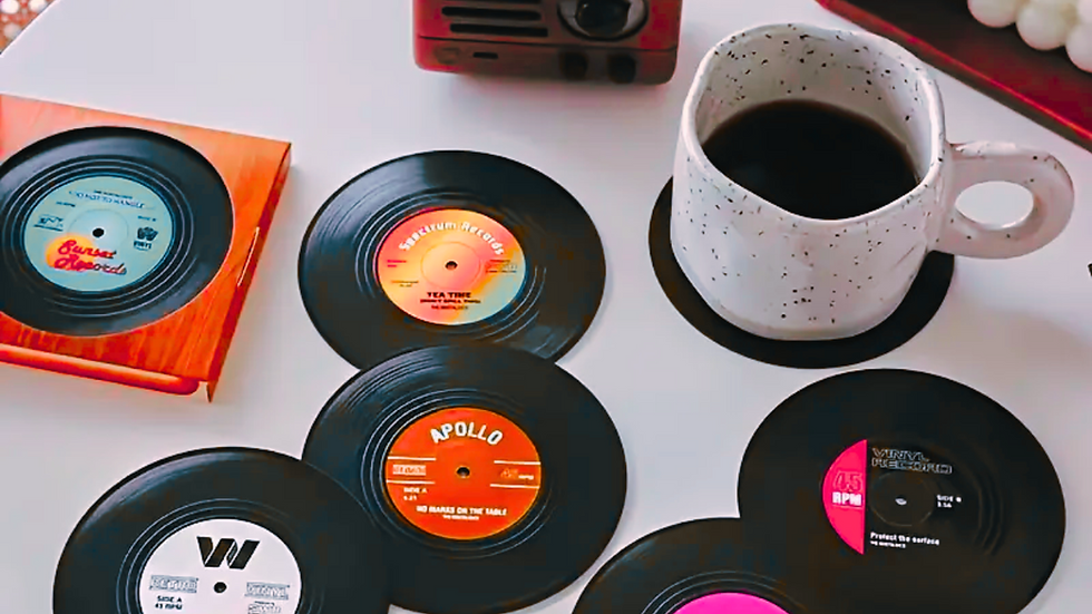 Best Party Favors for a 1950s Themed Murder Mystery Party