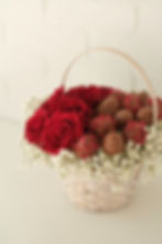 red roses chocolate covered strawberries vancouver dessert delivery