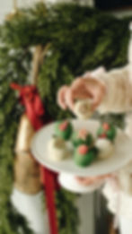 frosted evergreen chocolate strawberries vancouver same day delivery gifts bakery dessert christmas