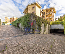 CASAL MORENA - Box Auto