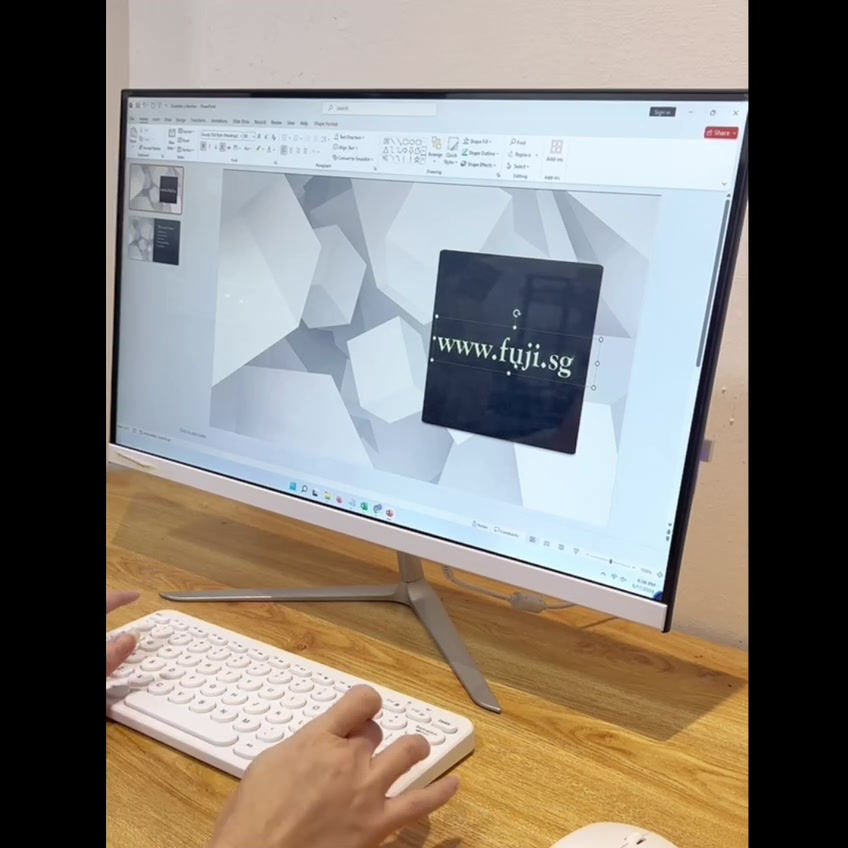 Fuji 24" All In One Desktop (Built In cam) Fuji.sg