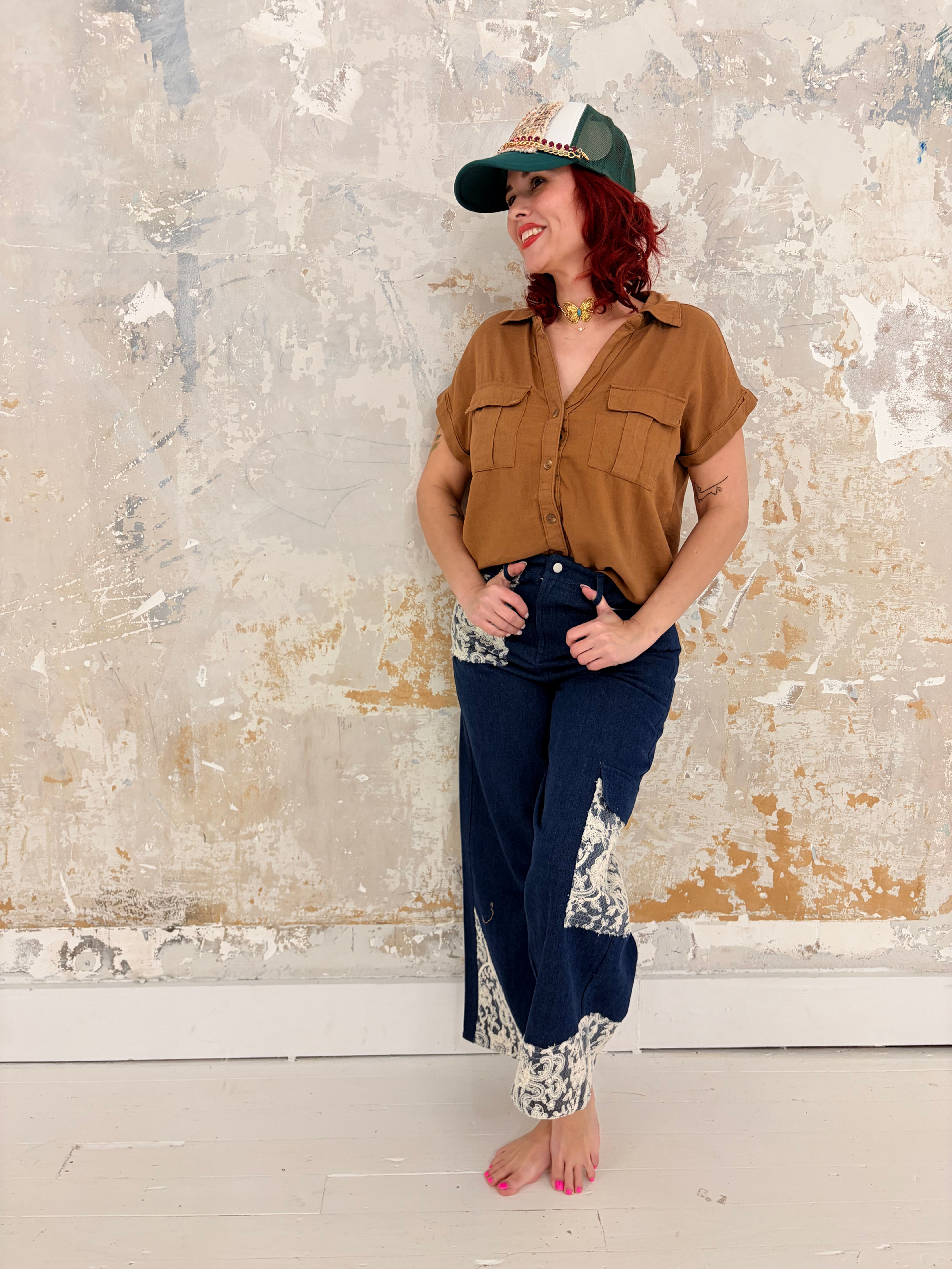 LACE APPLIQUE DENIM