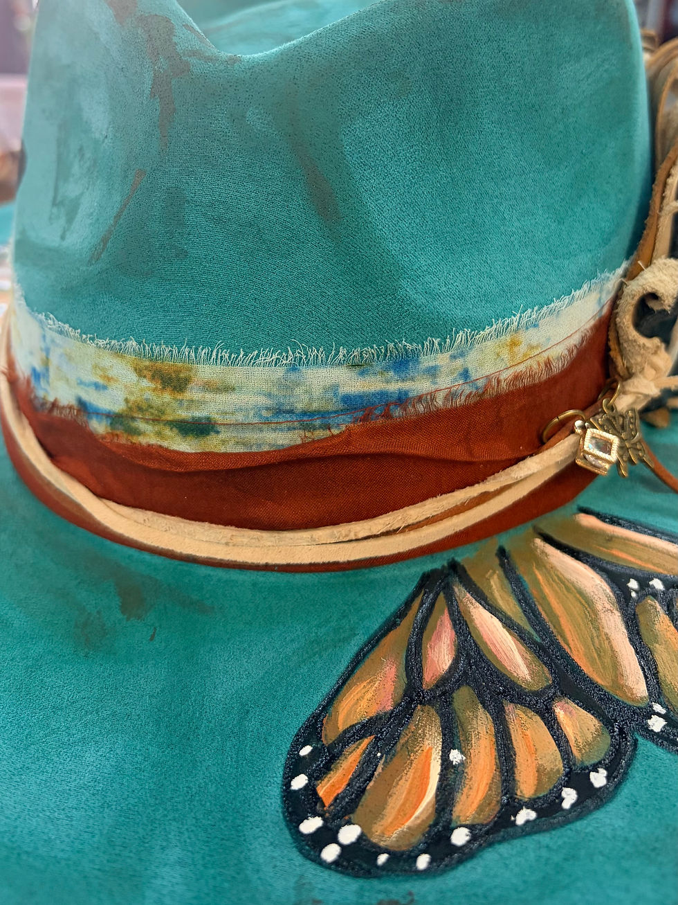 Thumbnail: BUTTERFLY 