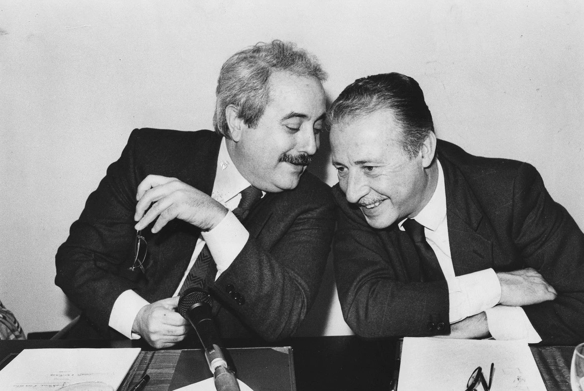 falcone_borsellino_biografia-breve_due-minuti-di-arte.jpg.webp